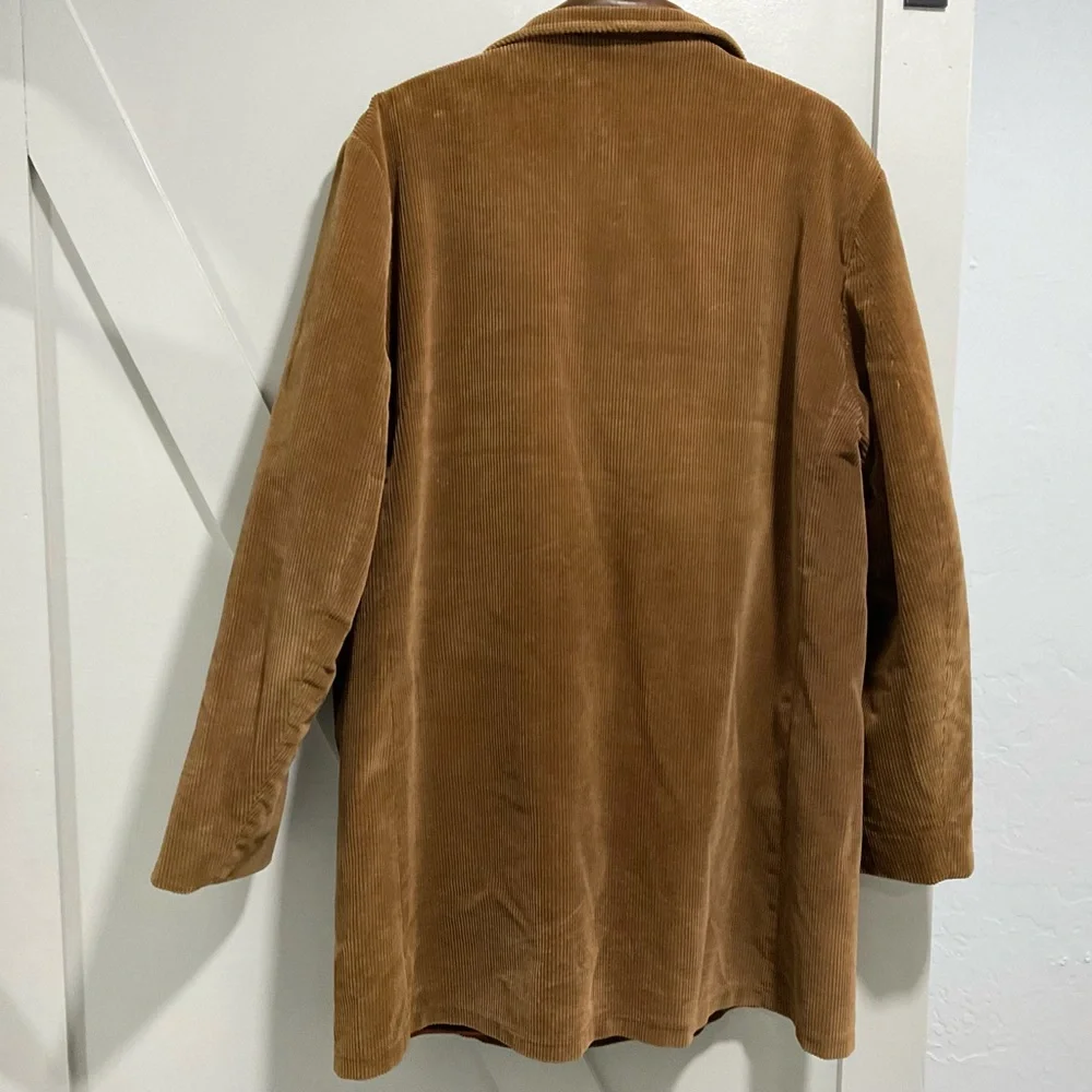 Coat - Picture 4 of 6